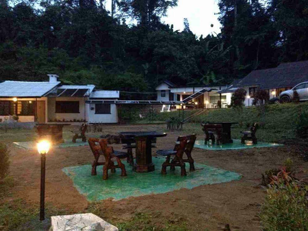 Dew Drop Inn Tanah Rata Exteriör bild